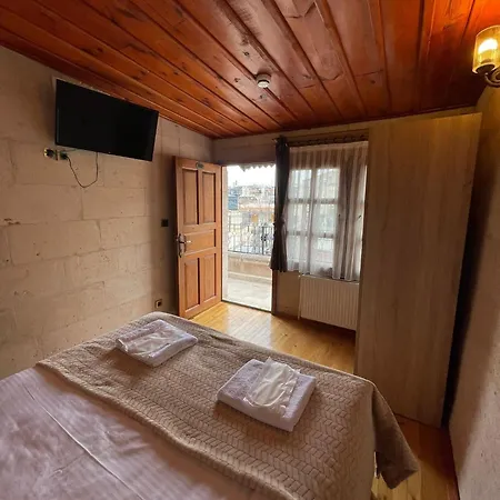 Hotel Mustafa Bey Konagi 2*