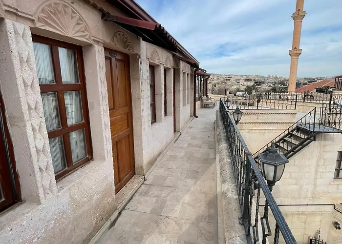 Mustafa Bey Konagi מלון